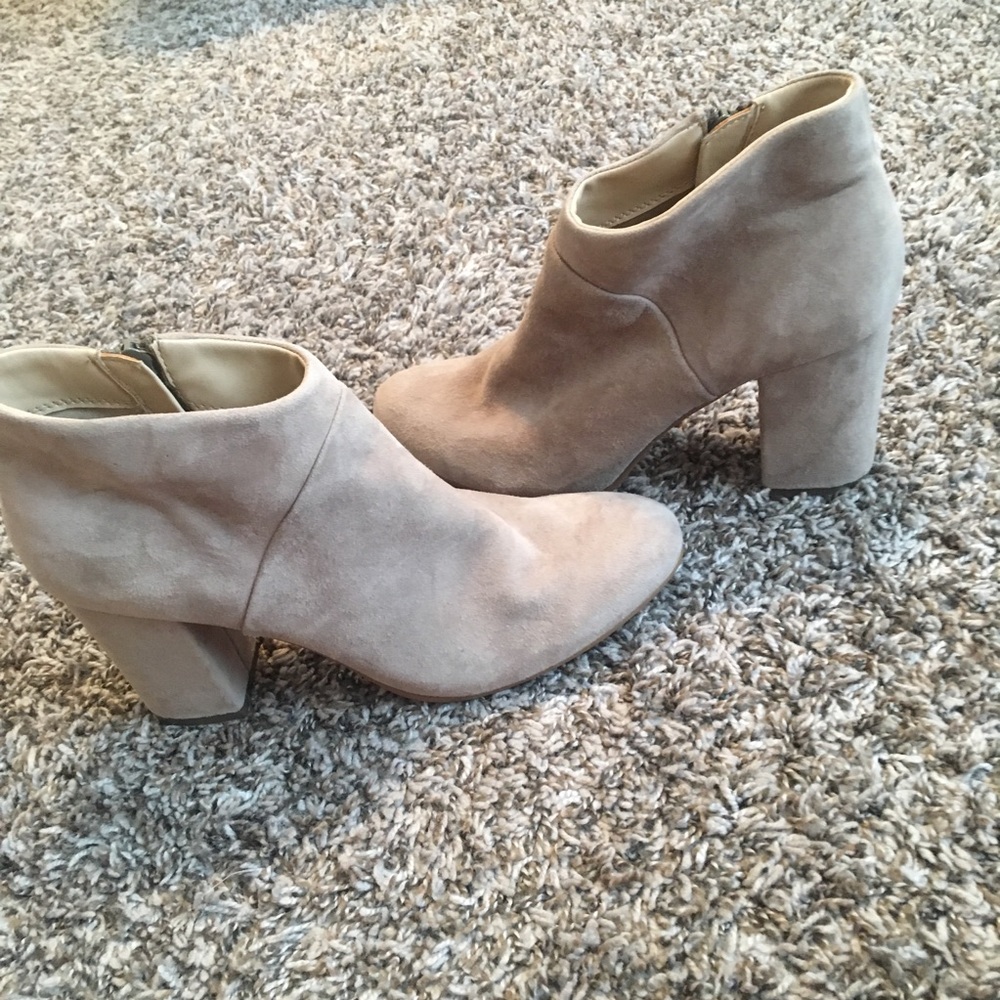 STEVE MADDEN BOOTIES